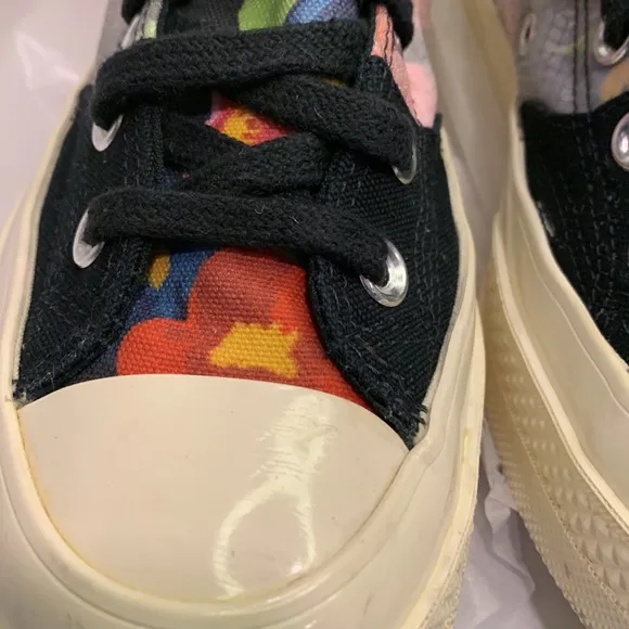 - Converse Floral Chuck 70 Sz 6  (men) Hi Top Womens Shoes Black Flower