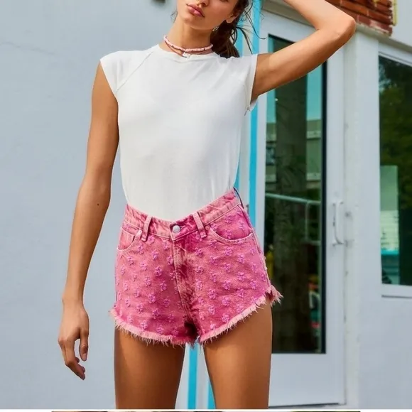 🆕 FREE PEOPLE Mixed Emotions Hi Lo Shorts / Dragonfruit Sorbet