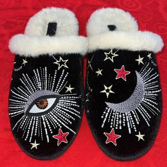 ⭐️🌙 Johnny Was Celestial Embroidered Boho Black Velvet Slippers 🌙⭐️