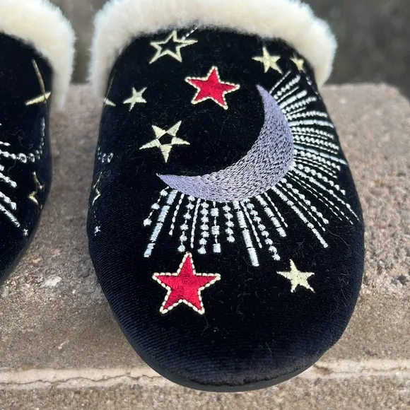 ⭐️🌙 Johnny Was Celestial Embroidered Boho Black Velvet Slippers 🌙⭐️