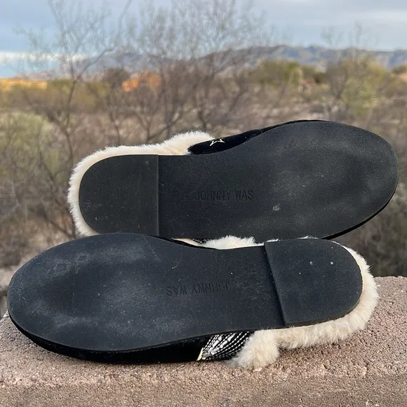 ⭐️🌙 Johnny Was Celestial Embroidered Boho Black Velvet Slippers 🌙⭐️