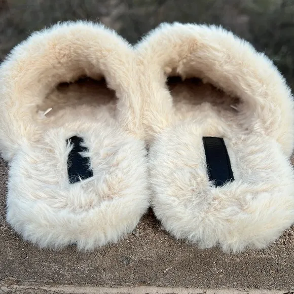 ⭐️🌙 Johnny Was Celestial Embroidered Boho Black Velvet Slippers 🌙⭐️