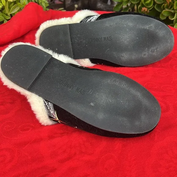⭐️🌙 Johnny Was Celestial Embroidered Boho Black Velvet Slippers 🌙⭐️