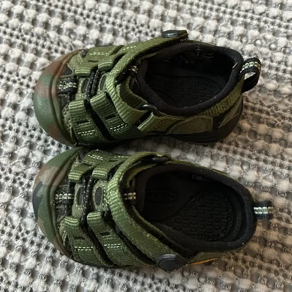 🆕! Keen Toddler Camo Water Shoes