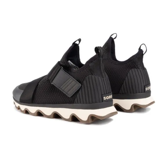 ★ Sorel Women’s Kinetic Sneak Shoes - Black/White ★