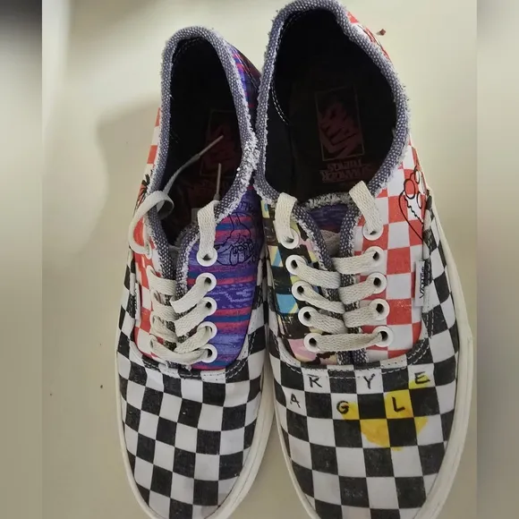 🍕 VANS X STRANGER THINGS Authentic surfer boy pizza sneakers shoes collab 🍕