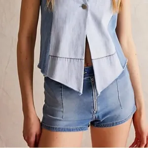 #120 NWT Free People Honeycomb Denim Micro Shorts in Ripple Reflect