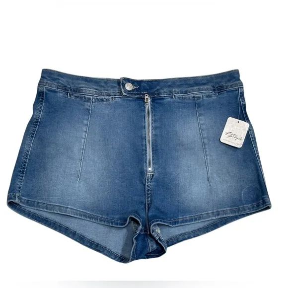 #120 NWT Free People Honeycomb Denim Micro Shorts in Ripple Reflect