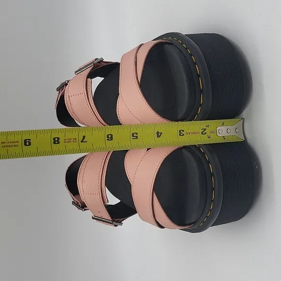 228- Dr. Martens Soft Air Platform Sandals Pink Size 9 NWT