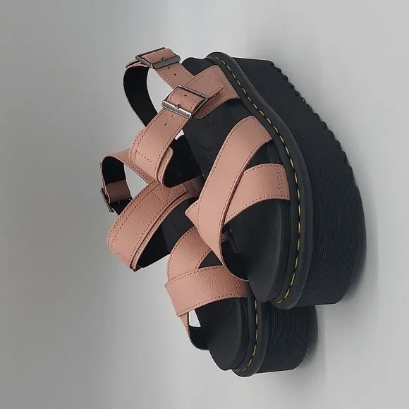 228- Dr. Martens Soft Air Platform Sandals Pink Size 9 NWT