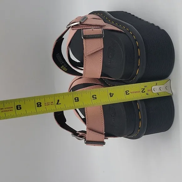 228- Dr. Martens Soft Air Platform Sandals Pink Size 9 NWT
