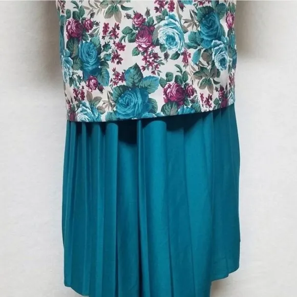 80s Vintage Classic Apparel Teal Cabbage Rose Pleated Quarter Sleeve Midi Dress