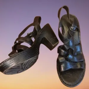 90s/y2K Børn Black Braided Leather Platform Block Heel Sandals size 9