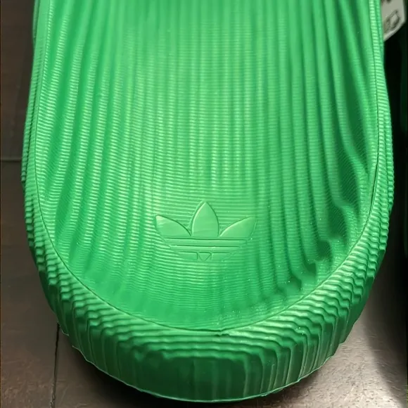 Adidas Adilette 22 Slides Sandals Shoes green white IG9260 new Mens Size 10