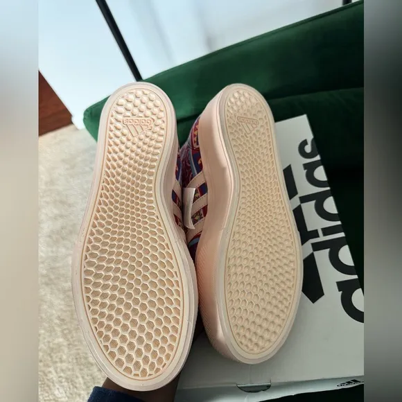 Adidas Bravada 2.0 Platform Mid Lifestyle Sneakers