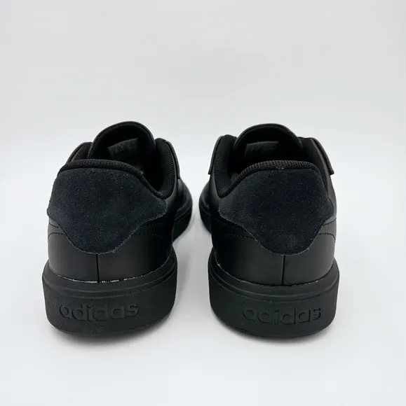 Adidas COURTBLOCK J Black/Black Sneakers Big Kids ID6502.  #A5