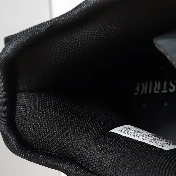 Adidas D.O.N.Issue 4 Basketball Shoes