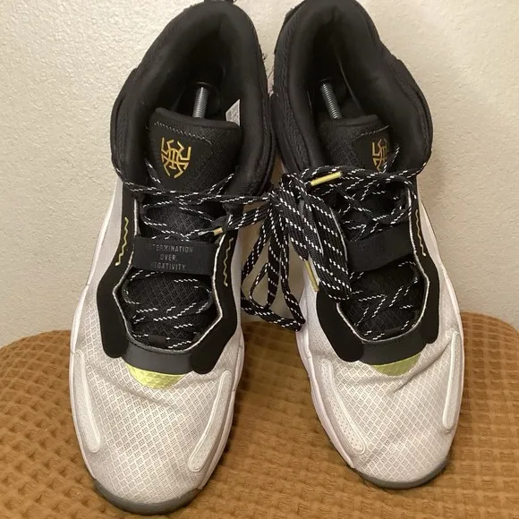 Adidas Donovan Mitchell D.O.N. Issue 3 Men's Size 15 White Shoes Sneakers H67724
