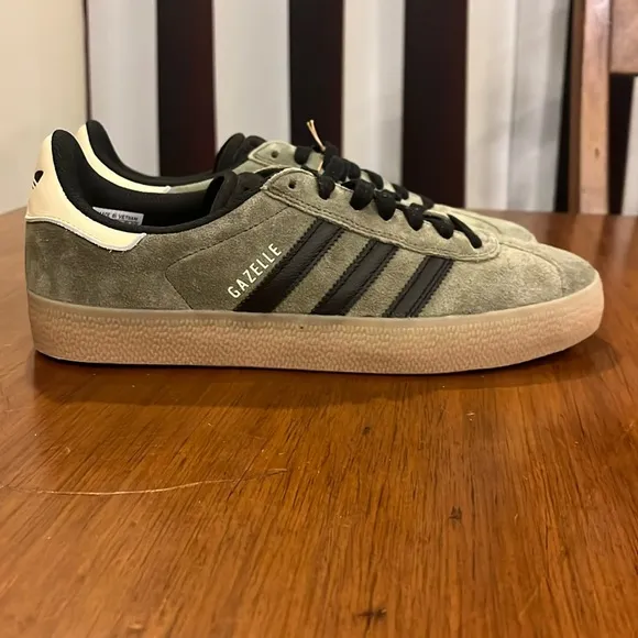 Adidas Gazelle ADV shoes sneakers olive Mens Sizes