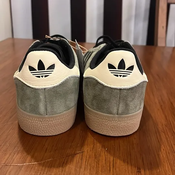 Adidas Gazelle ADV shoes sneakers olive Mens Sizes