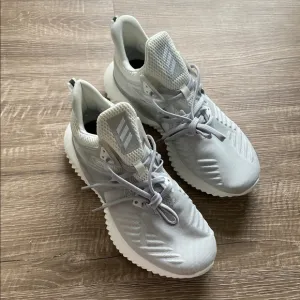 Adidas Men's Athletic Shoes in Light Gray