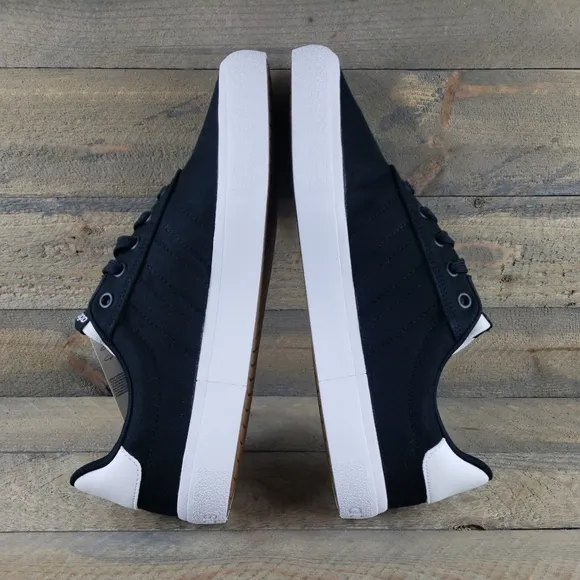adidas Men's Vulc Raid3R Skateboarding Casual Shoes