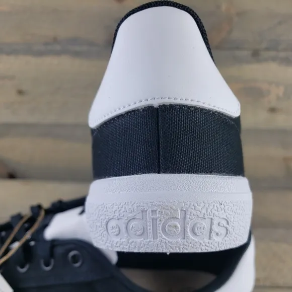 adidas Men's Vulc Raid3R Skateboarding Casual Shoes