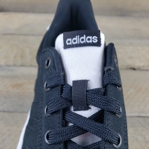 adidas Men's Vulc Raid3R Skateboarding Casual Shoes