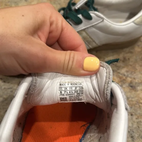 Adidas metropolitan x supreme superstar 80s shoes