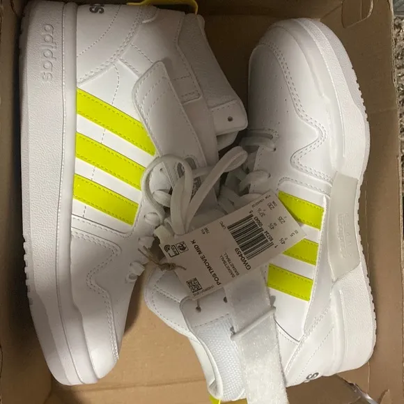 Adidas NEW mid sneakers basketball shoes big kid Boy girl’s size 5Y Youth