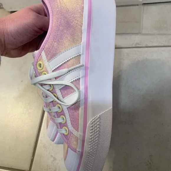Adidas | Nizza lilac bliss platform shoes size 8
