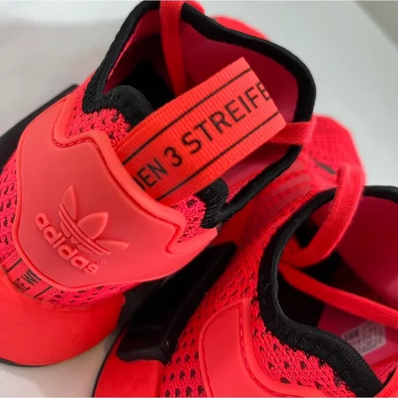 Adidas NMD R1 Boost Trainers/Running Shoes - Men’s 7.5 - Signal Pink