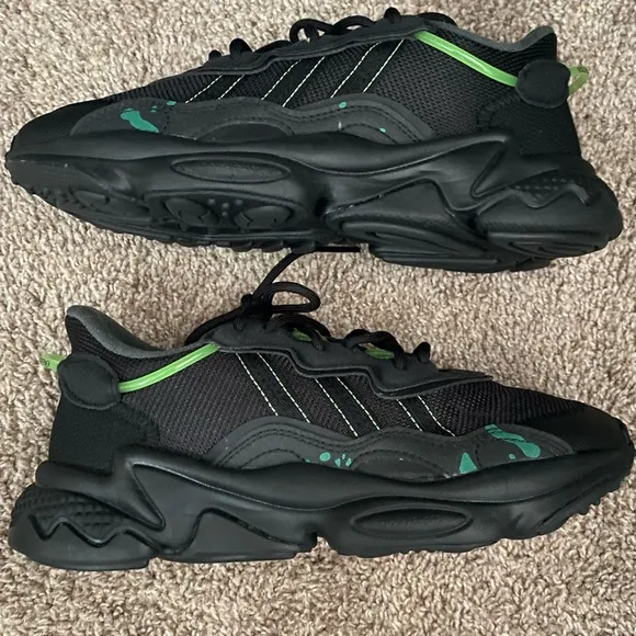 Adidas Originals Big Kids Ozweego Black/ Green Shoes -H1637 Size 4.5