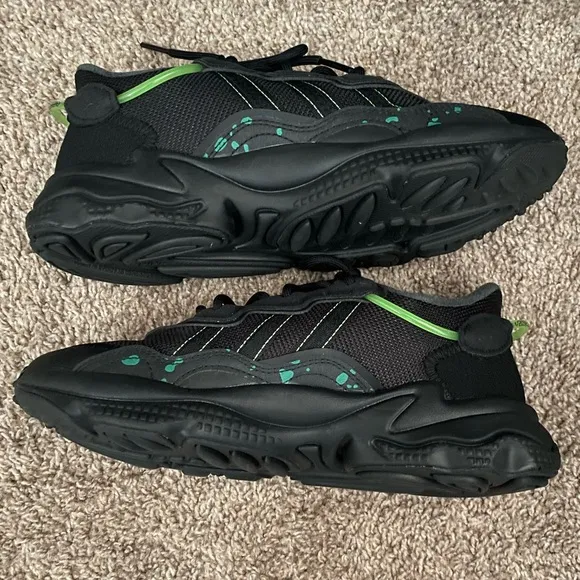 Adidas Originals Big Kids Ozweego Black/ Green Shoes -H1637 Size 4.5