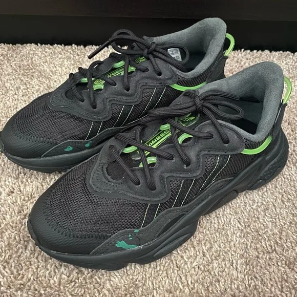 Adidas Originals Big Kids Ozweego Black/ Green Shoes -H1637 Size 4.5