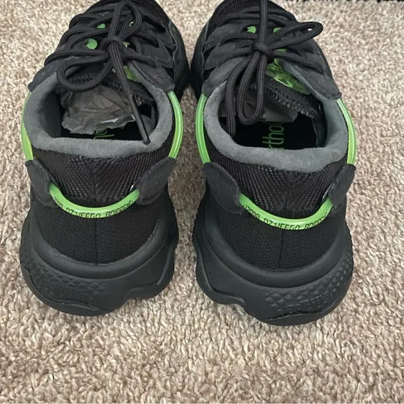 Adidas Originals Big Kids Ozweego Black/ Green Shoes -H1637 Size 4.5