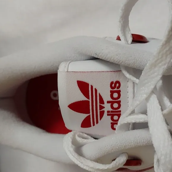 Adidas Rivalry Low shoes