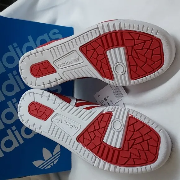 Adidas Rivalry Low shoes