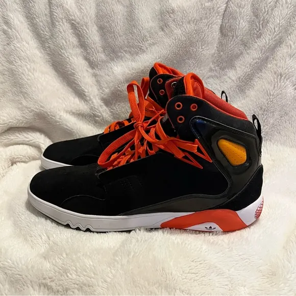 Adidas Roundhouse‎ Mid Black Orange Sneakers size 11.5