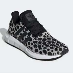Adidas  Run  Shoes