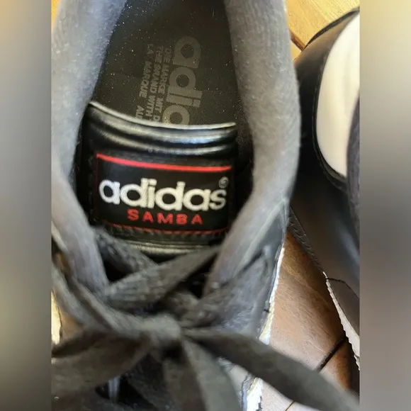 Adidas Samba Classic Black and White Shoes; Size 3.5 GREAT CONDITION!
