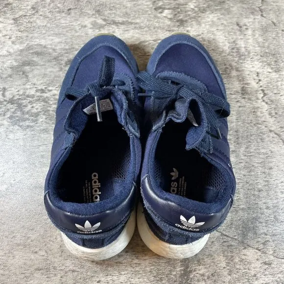 ADIDAS Sneakers Iniki Runner I-5923 Navy Blue/Gum Running Shoes D97347 Size 4.5