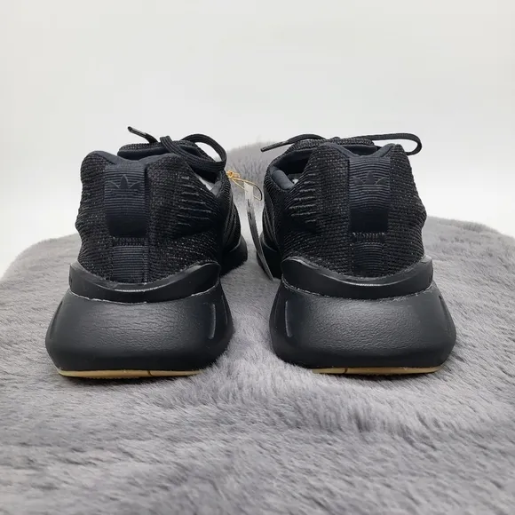 Adidas Swift Run 22 'Black Gum' Men's Running Shoes