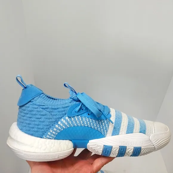 Adidas Trae Young‎ 2 Sneakers, Size 7M|8.5W| EUR 40 NWT
