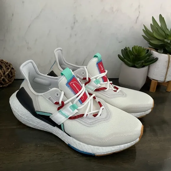 adidas UltraBOOST 22 x Parley Non Dyed