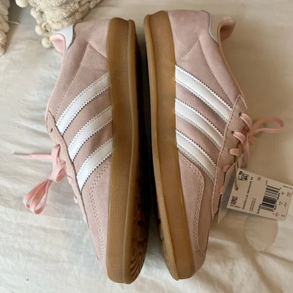 Adidas Women's Gazelle Pink Sneakers Size 8