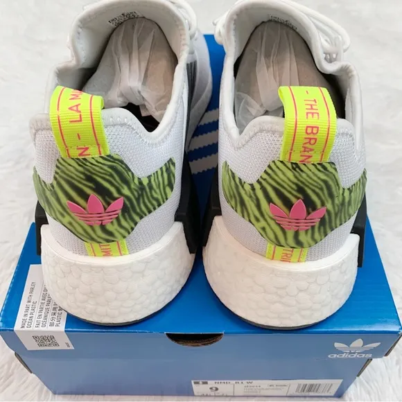 Adidas women's NMD R1 shoes sneakers Cloud White / Core Black / Solar