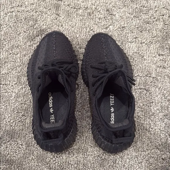 Adidas Yeezy Boost 350 V2 Black Men's Shoes *Authentic *
