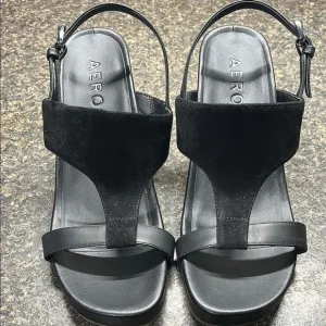 Aerosoles Women's Mackenzie Black Sandals NWOB