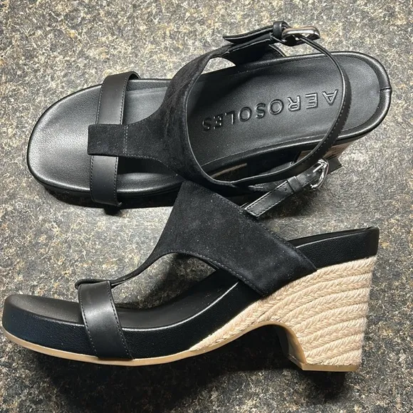 Aerosoles Women's Mackenzie Black Sandals NWOB